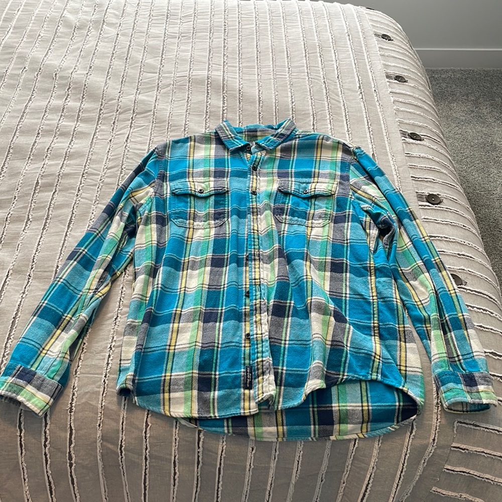 Men’s American Eagle Flannel; Size Large